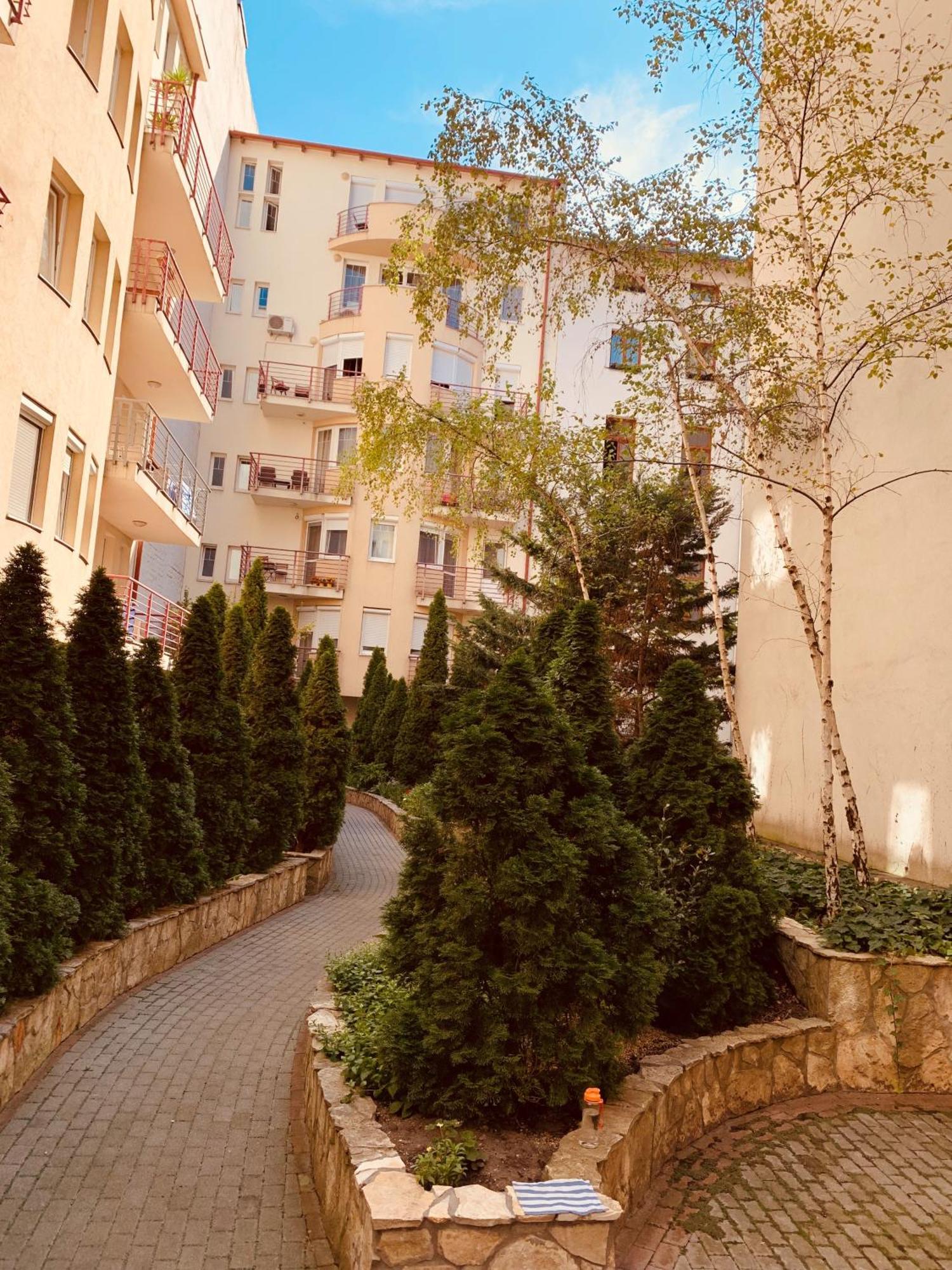 Peony Kaldy Apartman Free Garage Under The House บูดาเปสต์ ภายนอก รูปภาพ